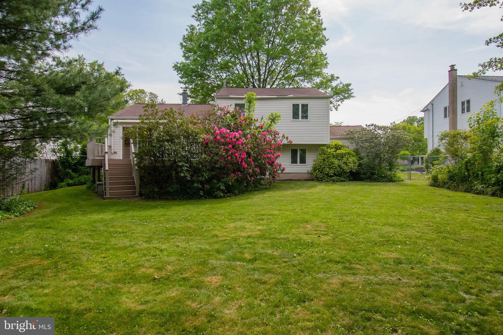 BURGUNDY HILLS - Residential