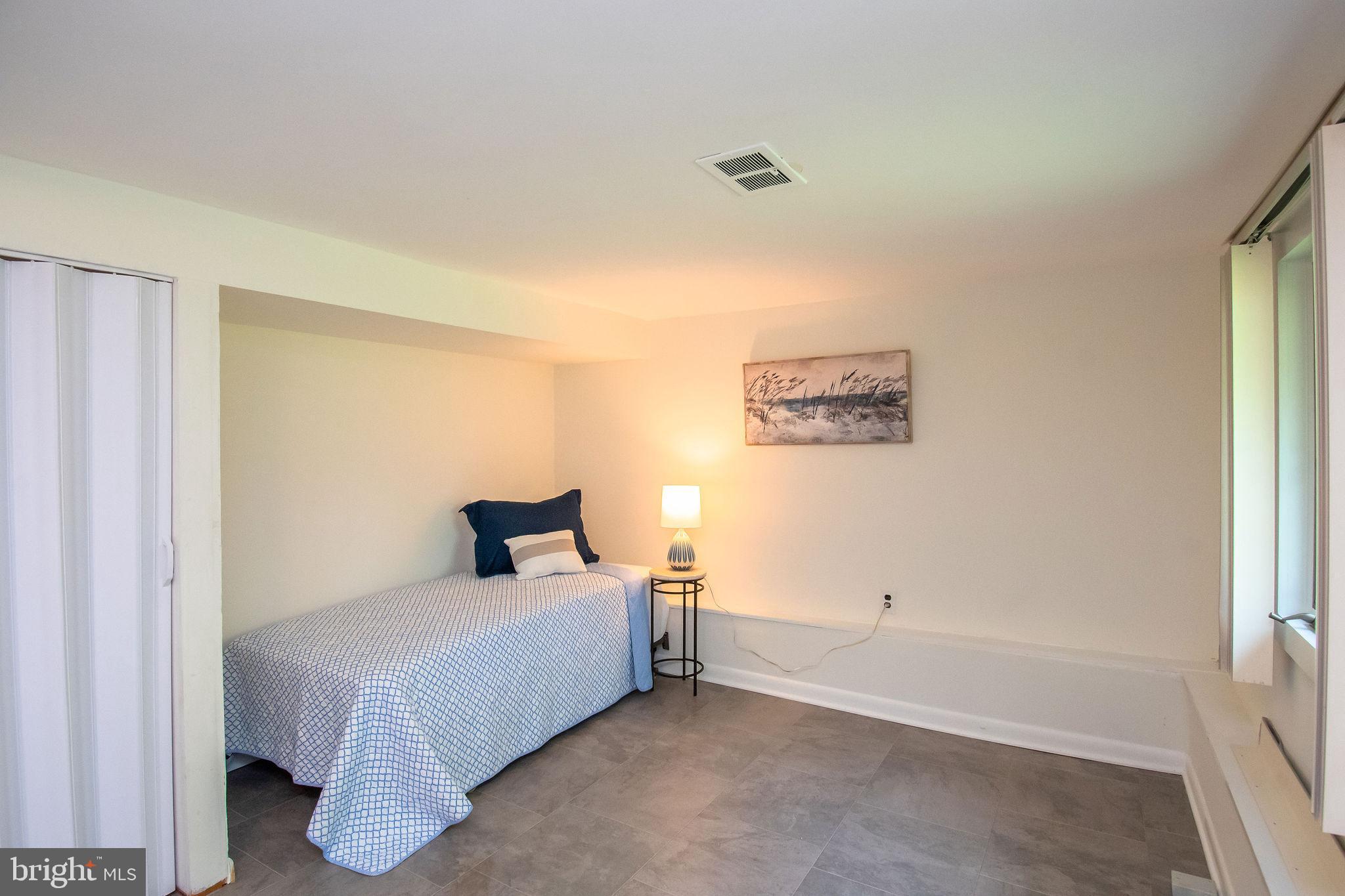 BURGUNDY HILLS - Residential