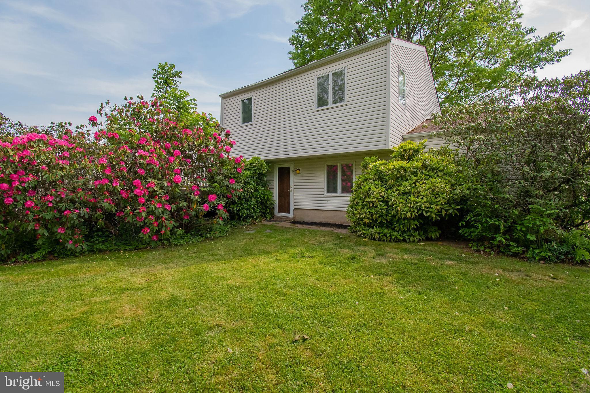 BURGUNDY HILLS - Residential