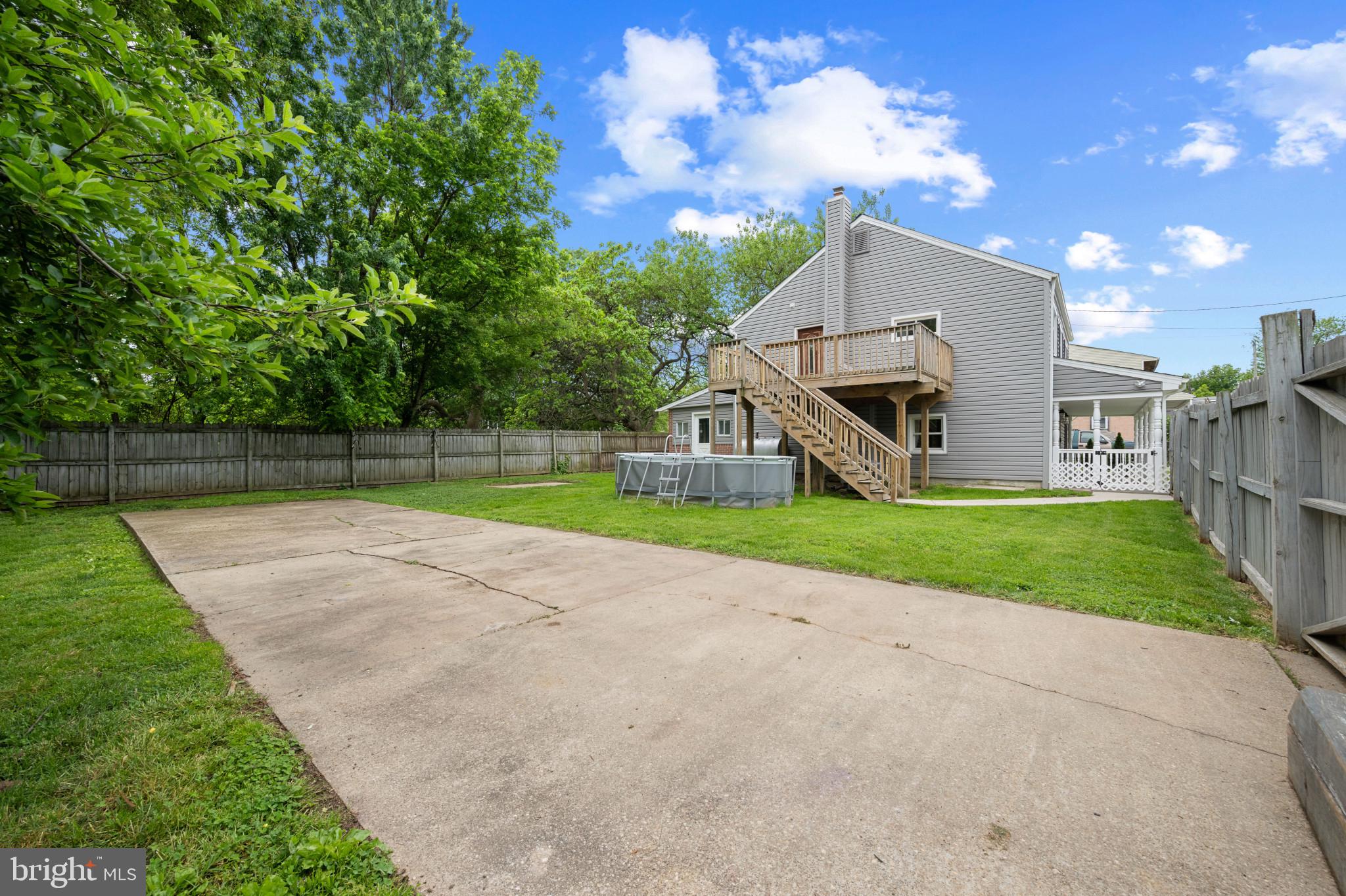 MIDDLE RIVER - Residential
