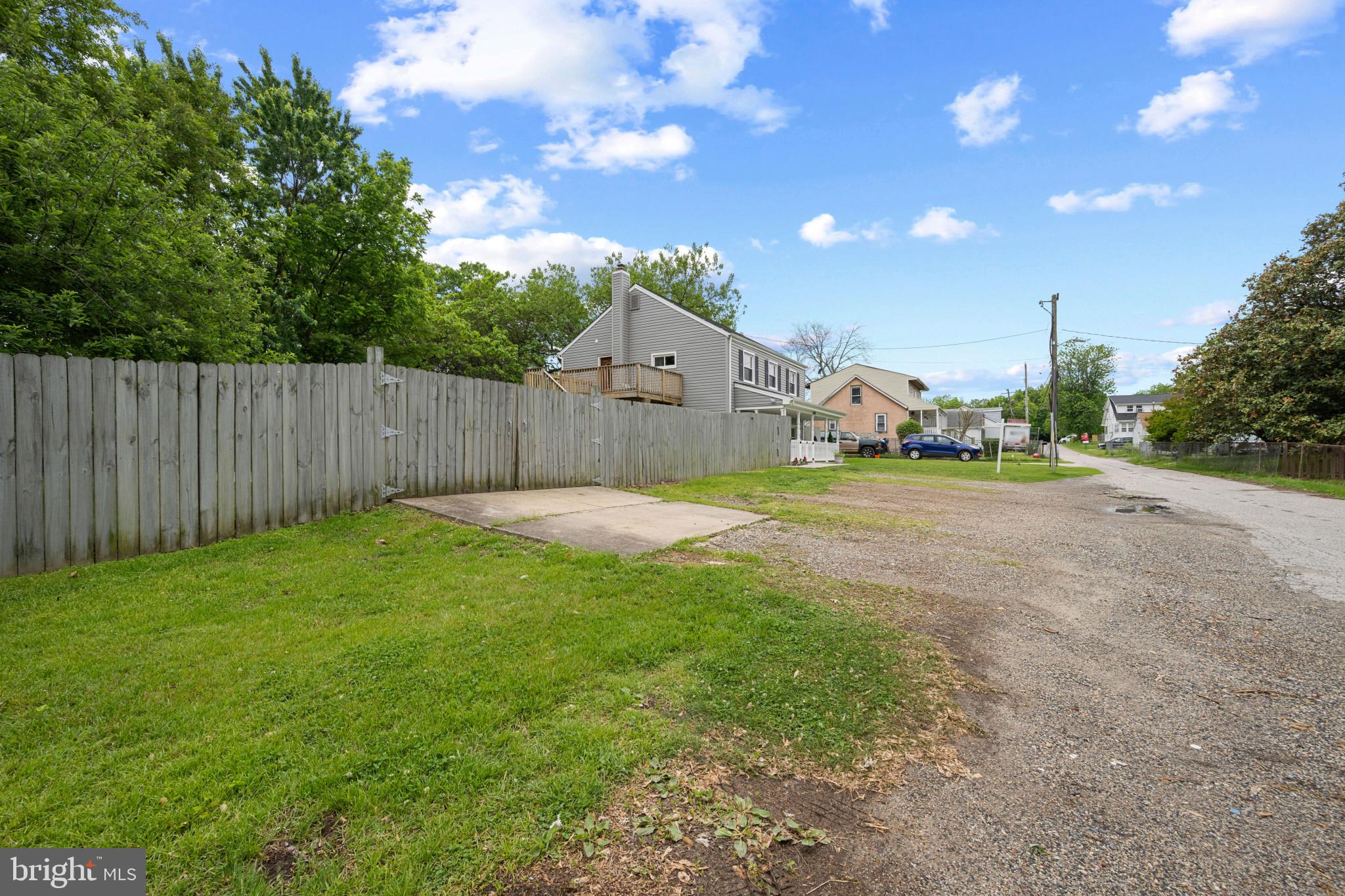 MIDDLE RIVER - Residential