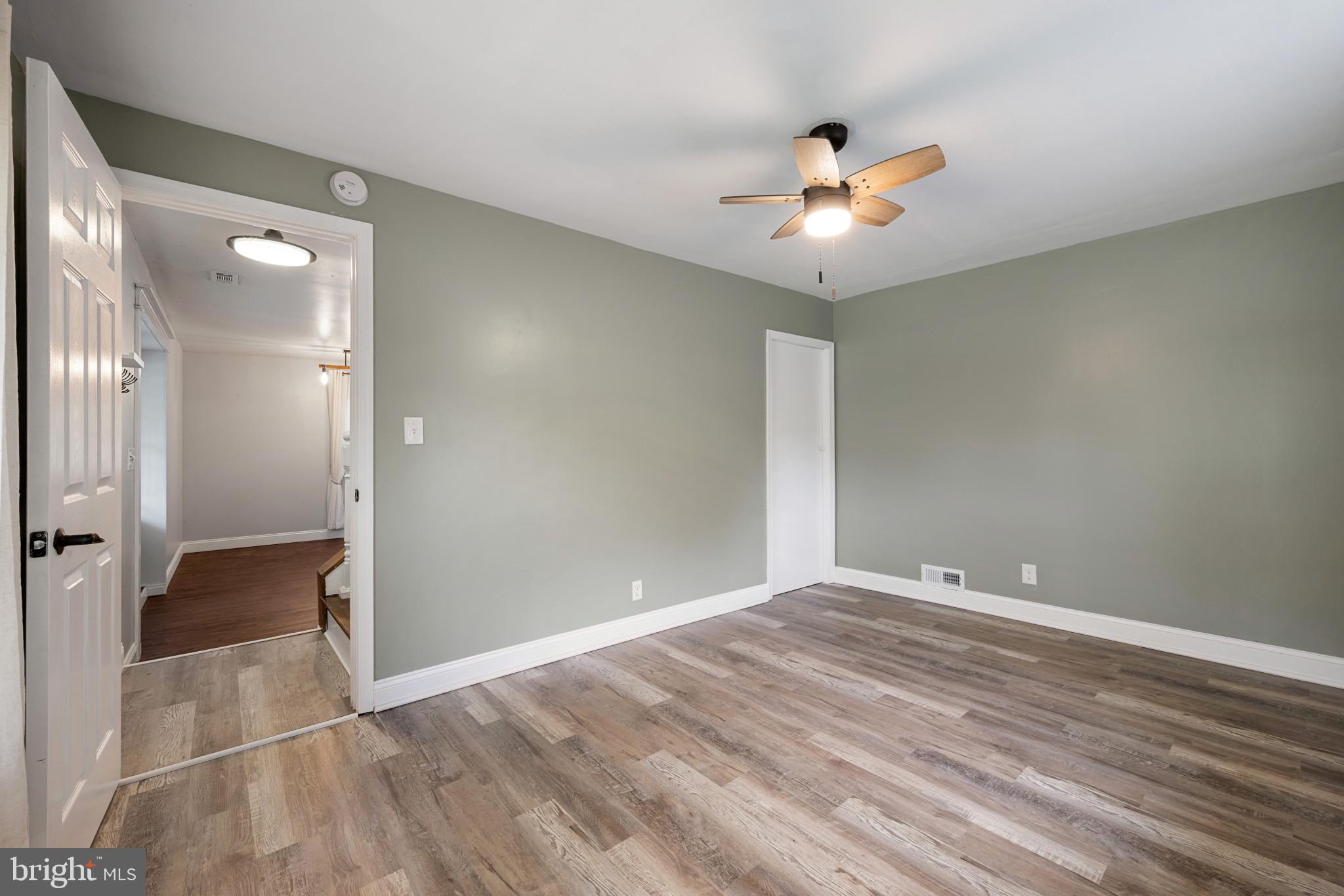 MIDDLE RIVER - Residential