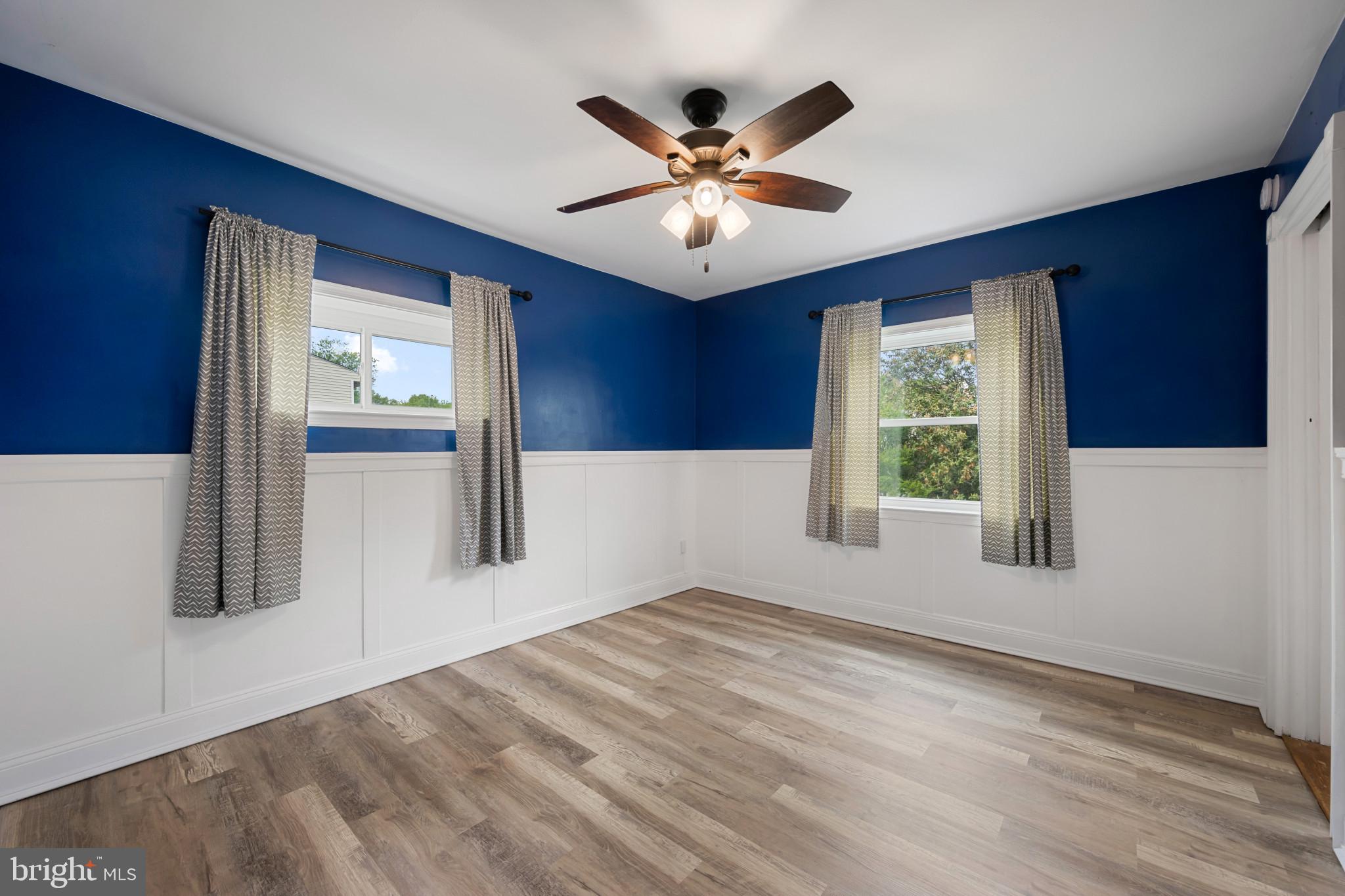 MIDDLE RIVER - Residential