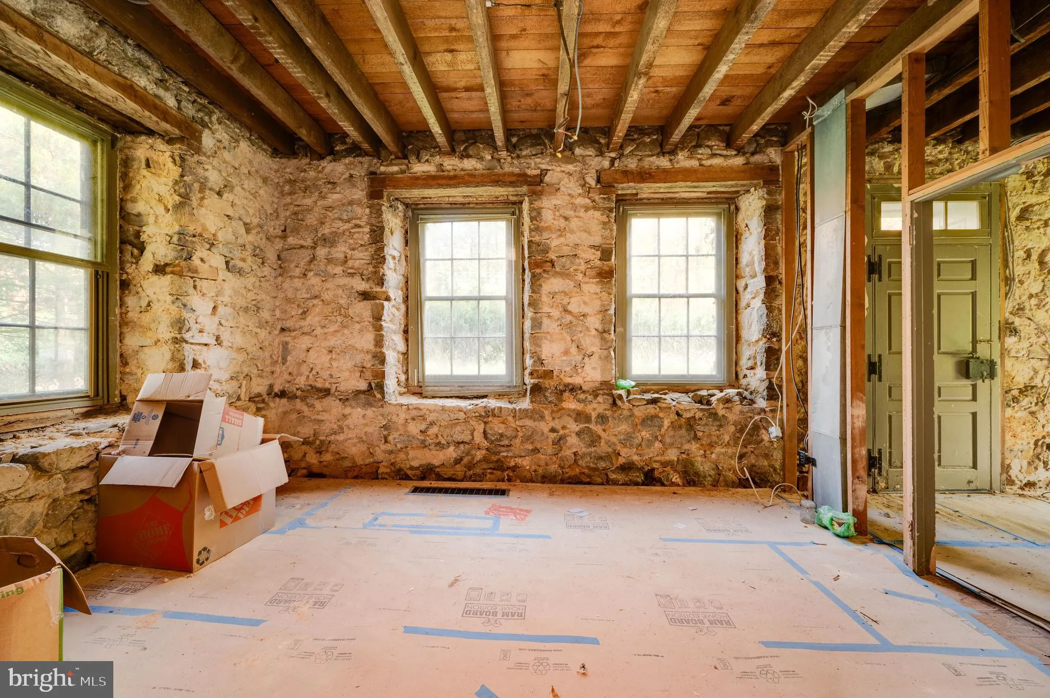 Fleetwood, Pennsylvania 19522, United States, 4 Bedrooms Bedrooms, ,3 BathroomsBathrooms,Residential,Pending,236310