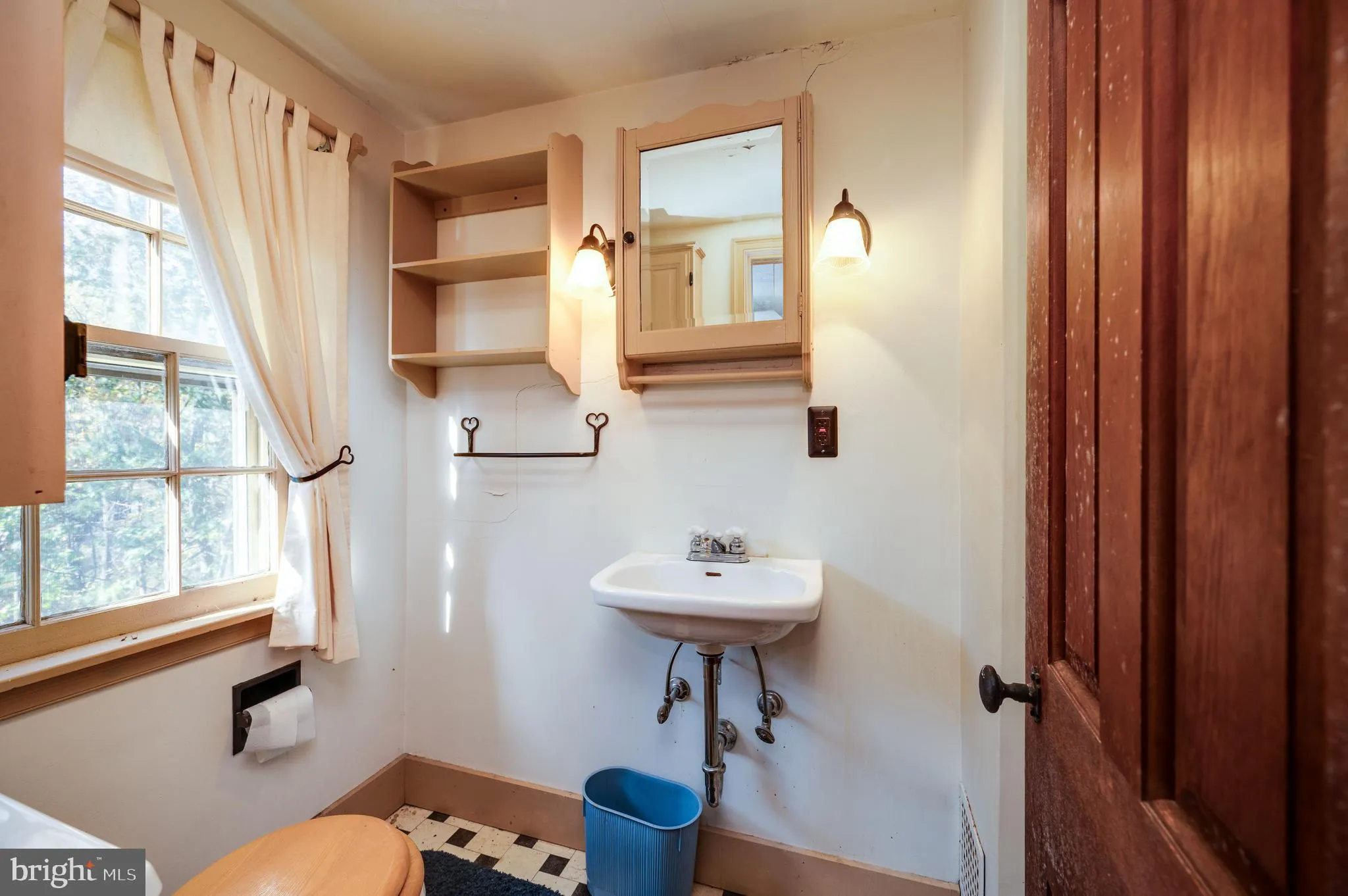 Fleetwood, Pennsylvania 19522, United States, 4 Bedrooms Bedrooms, ,3 BathroomsBathrooms,Residential,Pending,236310