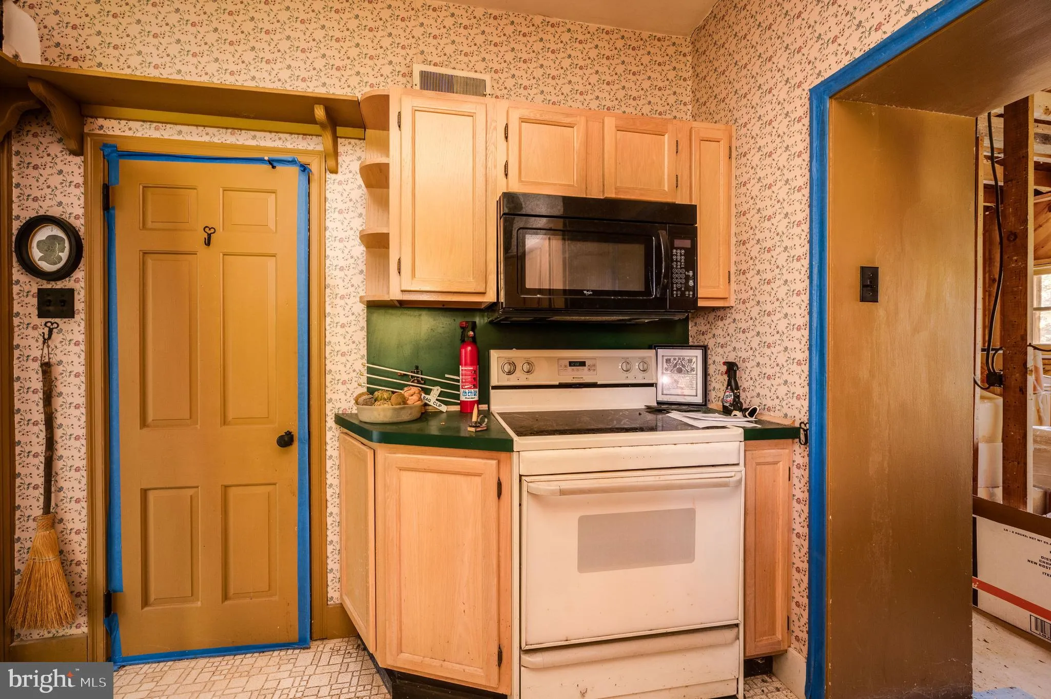 Fleetwood, Pennsylvania 19522, United States, 4 Bedrooms Bedrooms, ,3 BathroomsBathrooms,Residential,Pending,236310