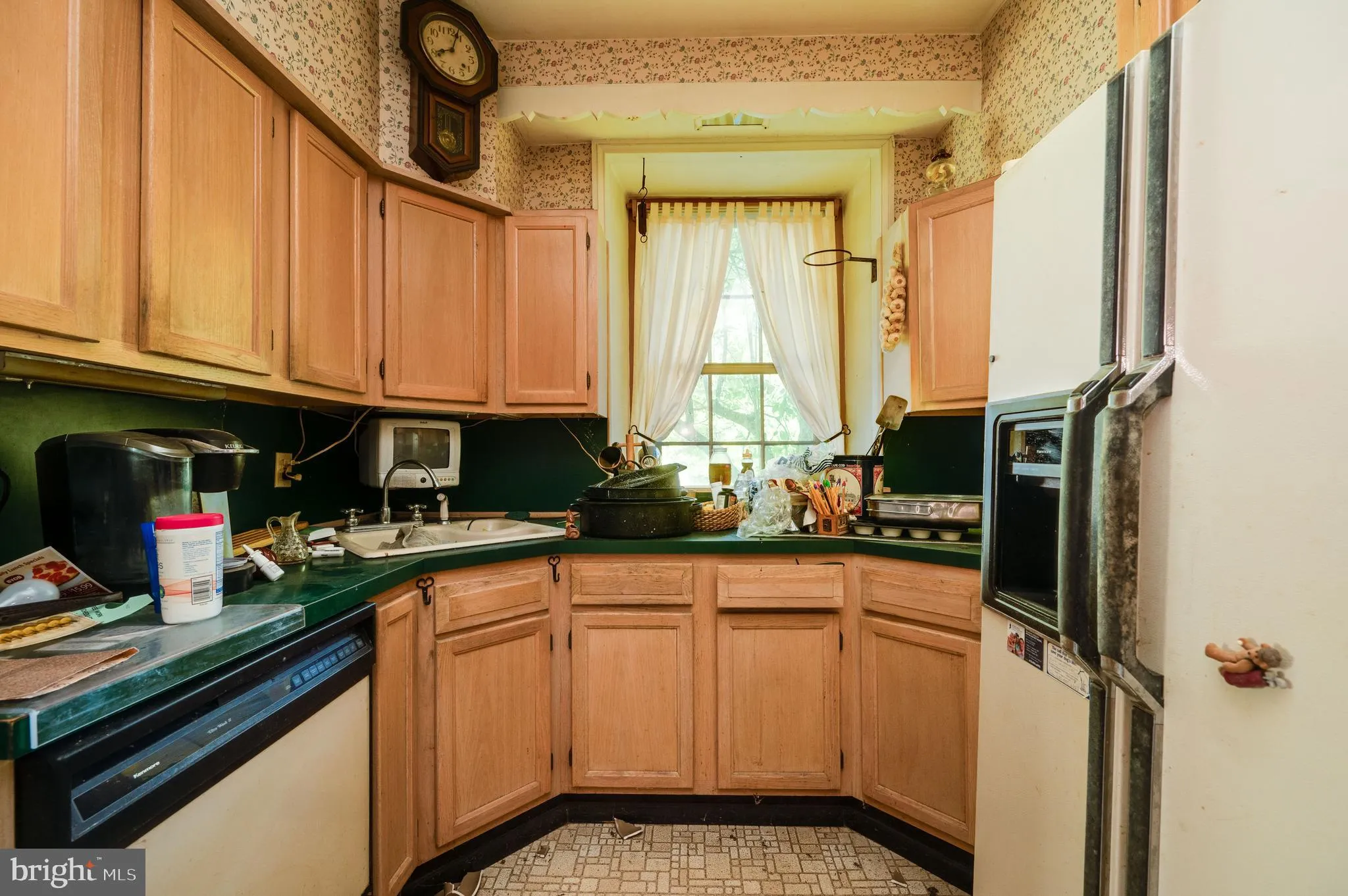 Fleetwood, Pennsylvania 19522, United States, 4 Bedrooms Bedrooms, ,3 BathroomsBathrooms,Residential,Pending,236310