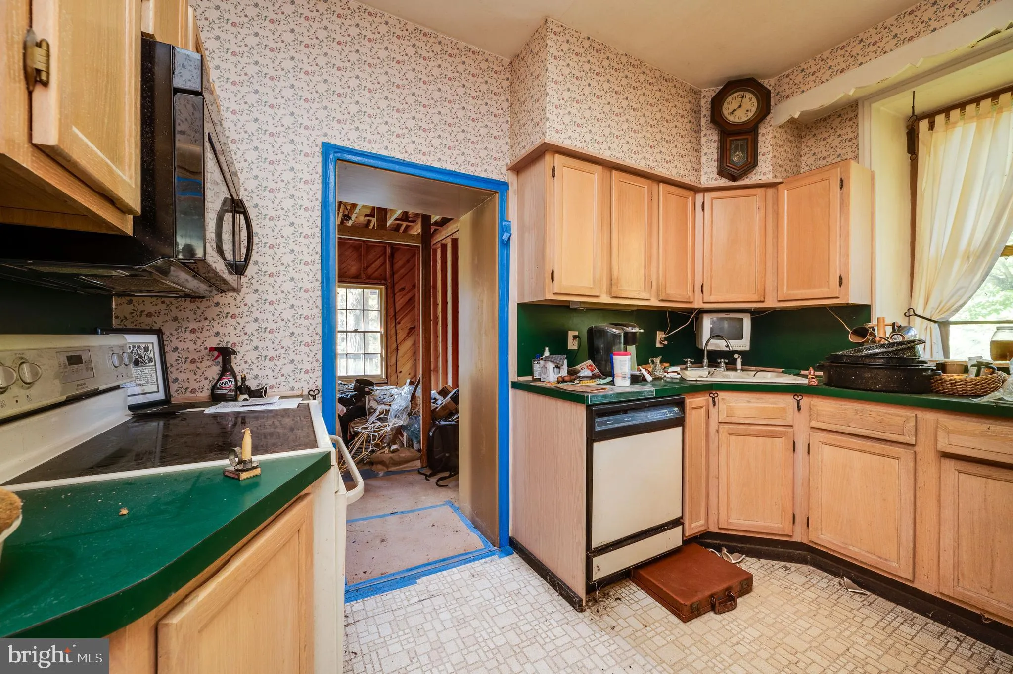 Fleetwood, Pennsylvania 19522, United States, 4 Bedrooms Bedrooms, ,3 BathroomsBathrooms,Residential,Pending,236310