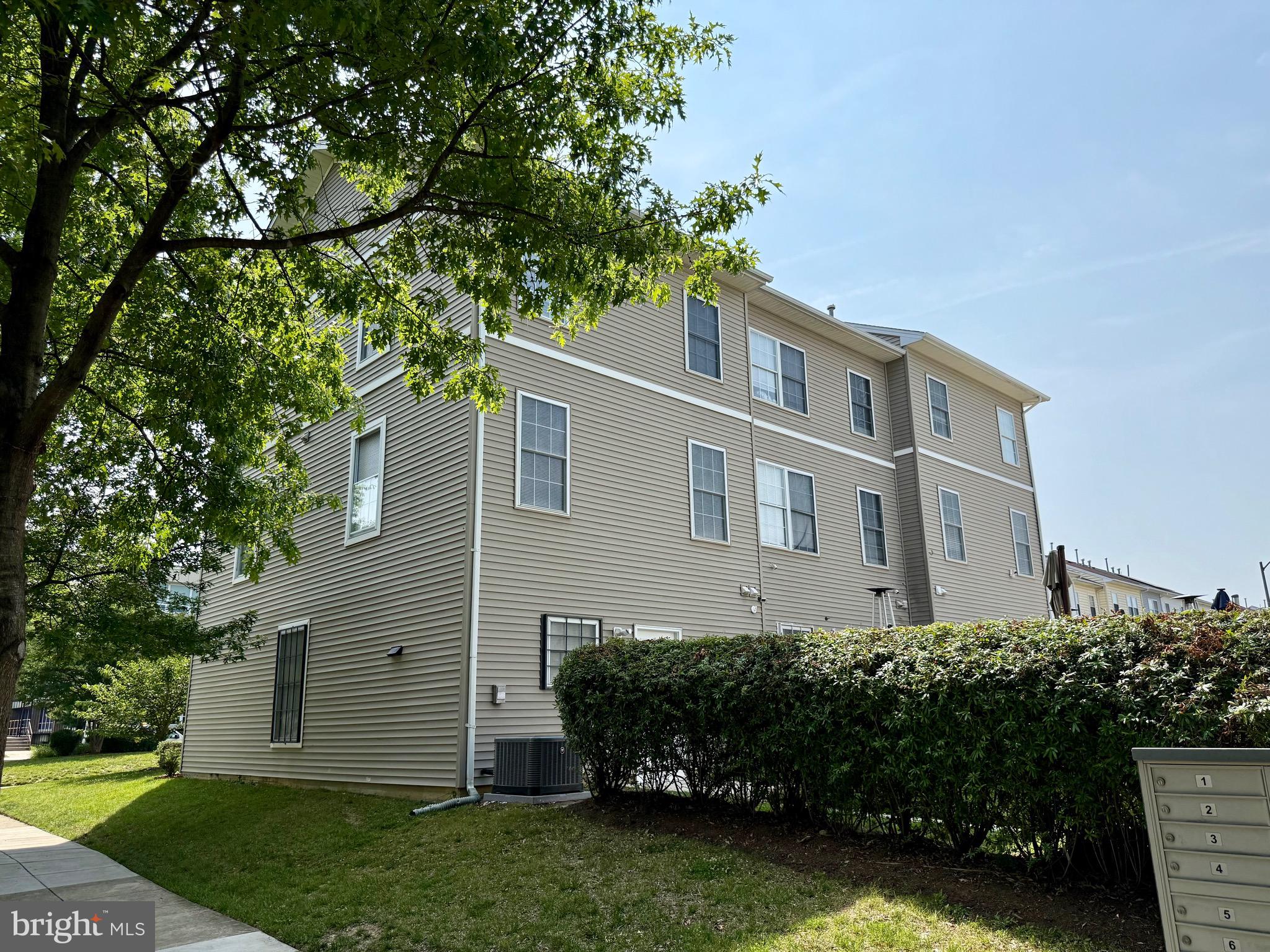 3241 STANTON ROAD SE