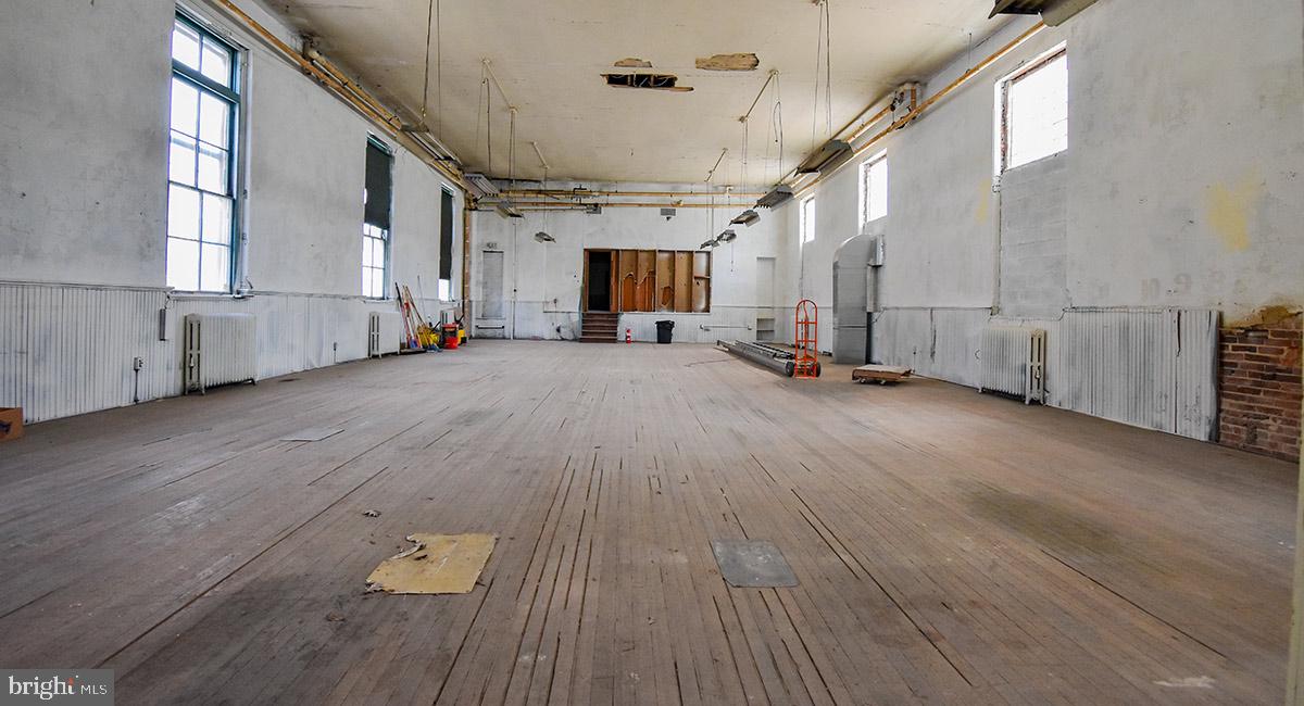 4207 GALLATIN STREET