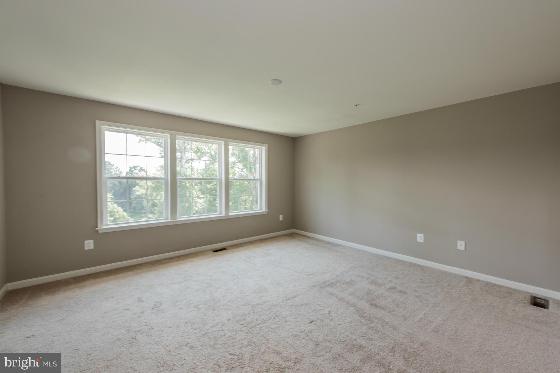 ROCKLAND AT ROGERS - Residential