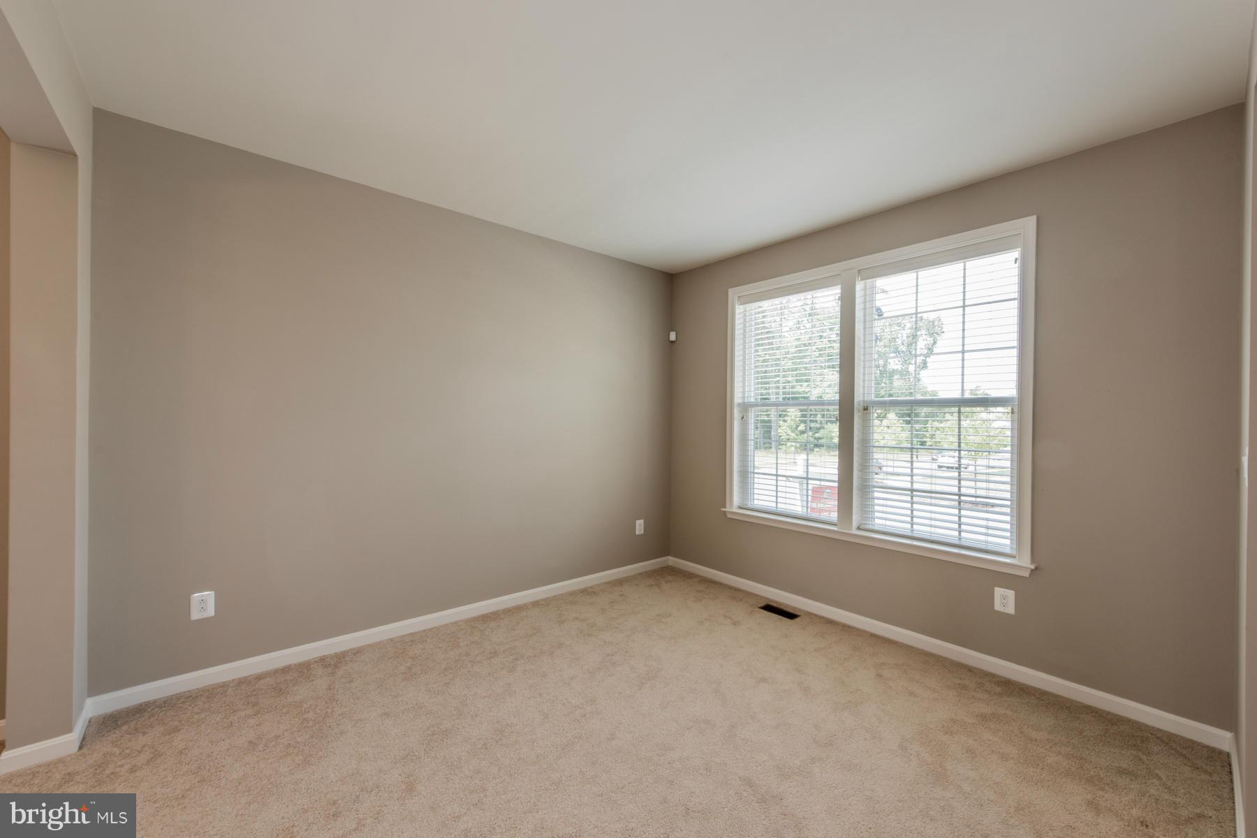 ROCKLAND AT ROGERS - Residential