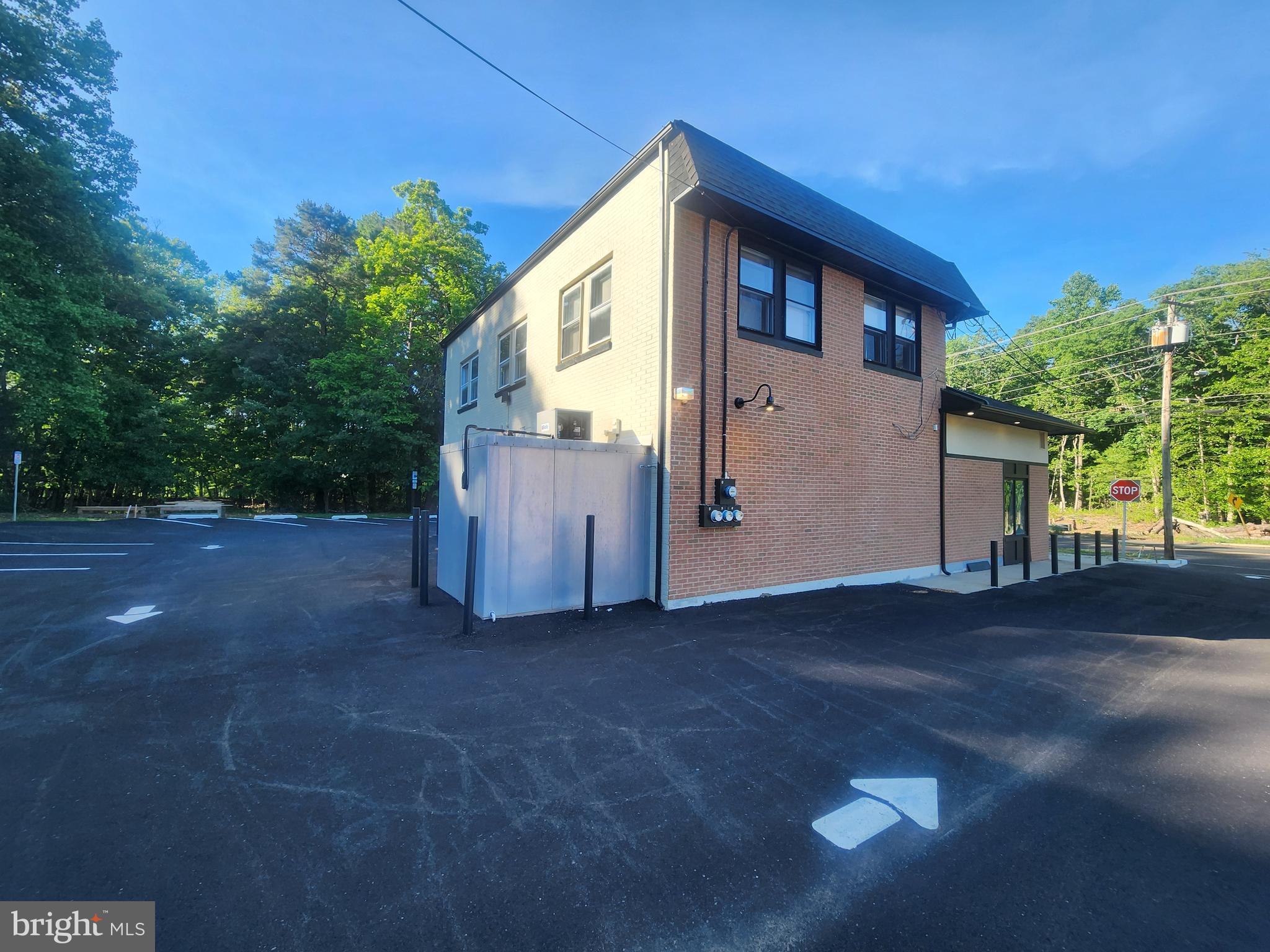 138 S LAKEVIEW DRIVE