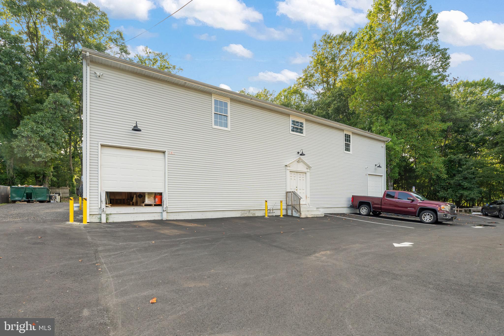 138 S LAKEVIEW DRIVE