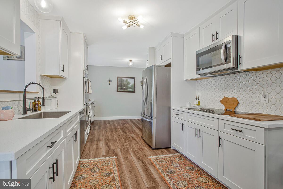 LAKEWOOD - Residential