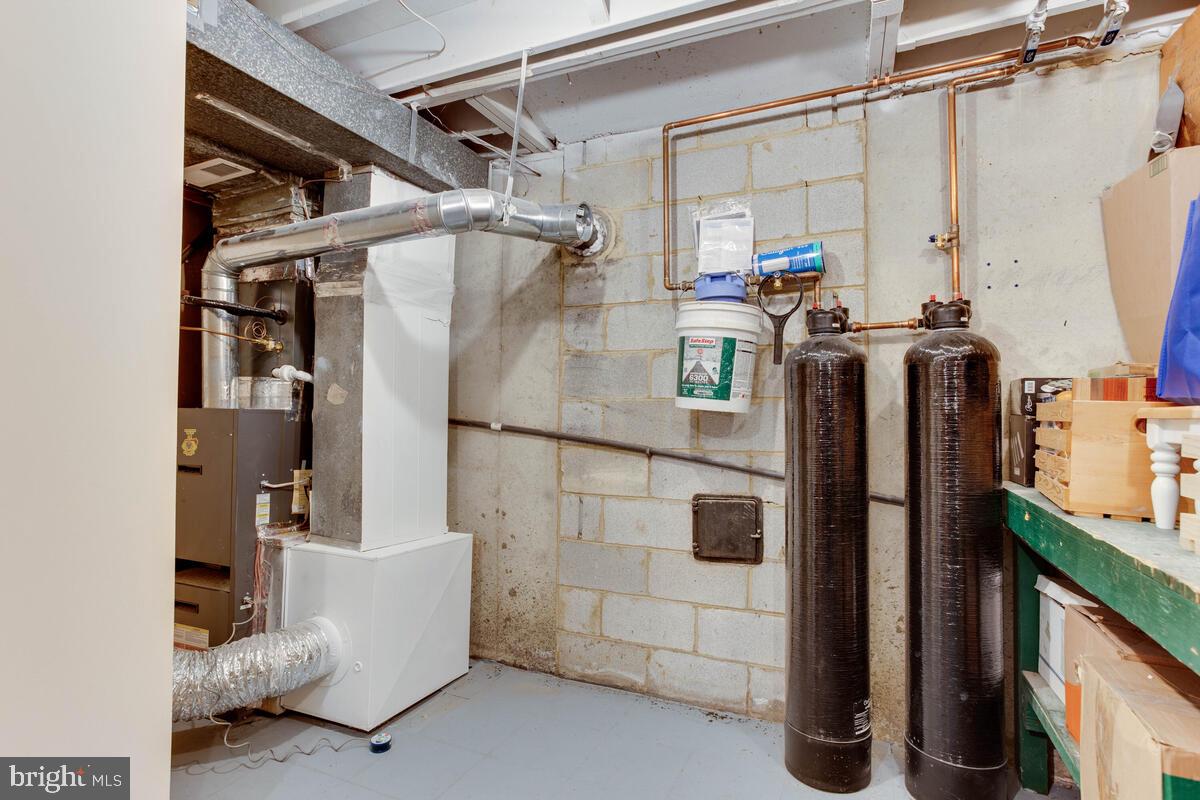 LAKEWOOD - Residential