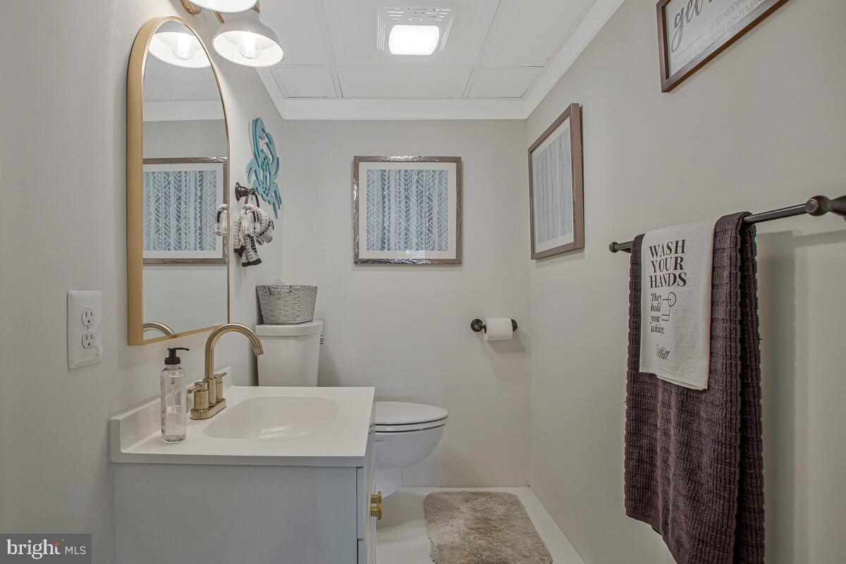 LAKEWOOD - Residential