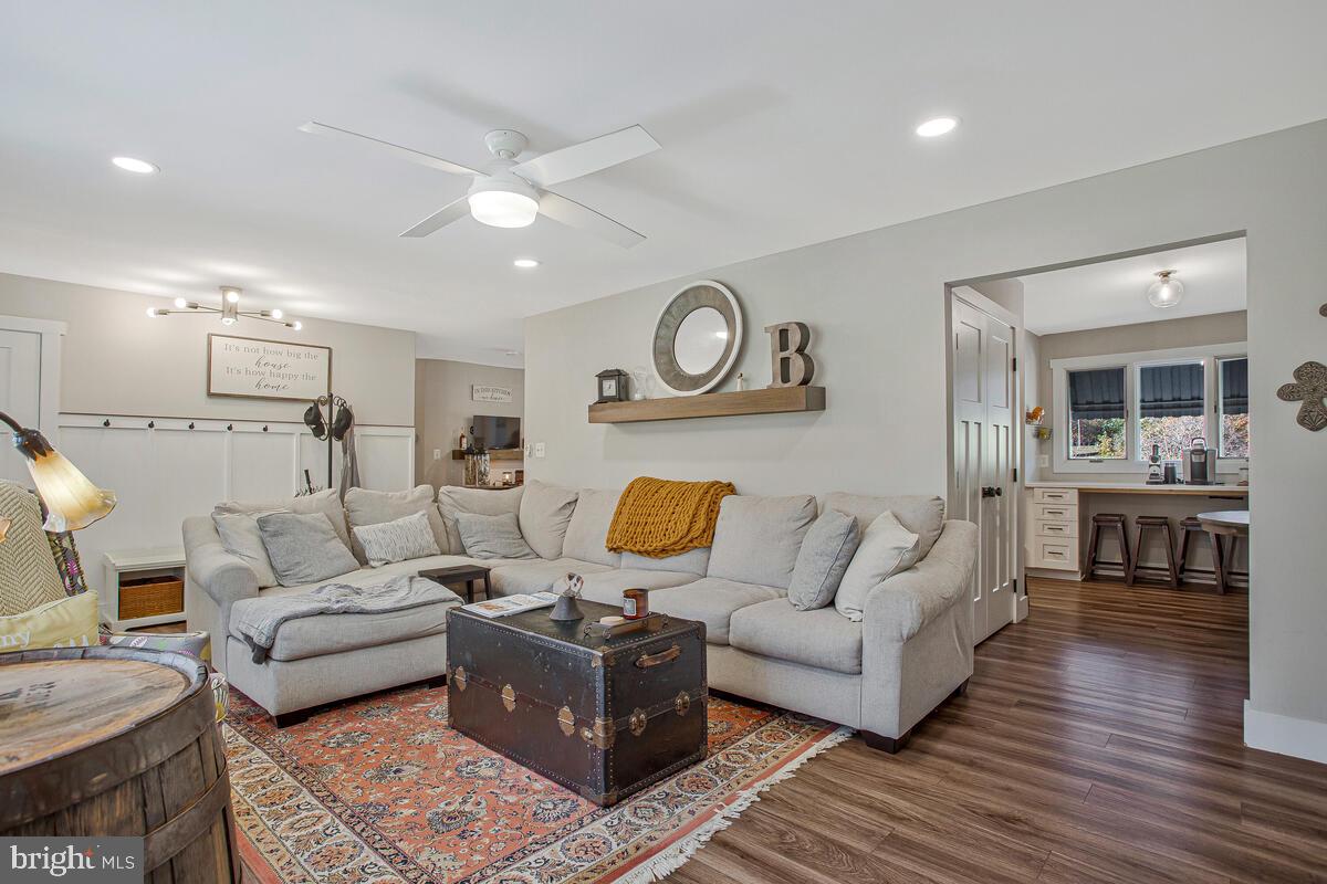 LAKEWOOD - Residential