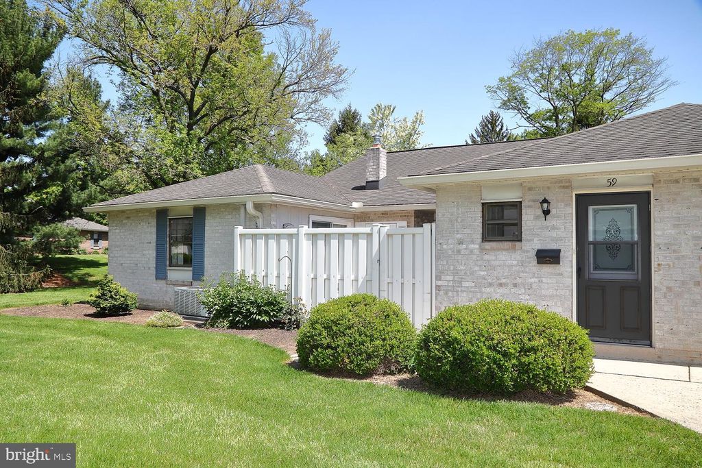 Photo of 59 VALLEYBROOK DR, LANCASTER, PA 17601 (MLS # PALA2034922)