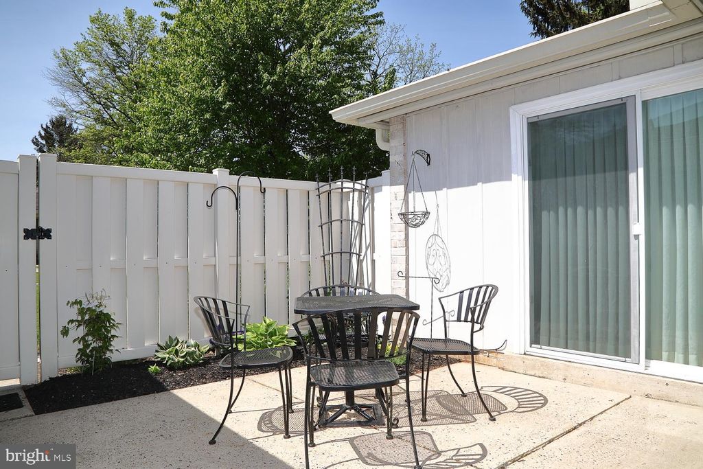 Photo of 59 VALLEYBROOK DR, LANCASTER, PA 17601 (MLS # PALA2034922)