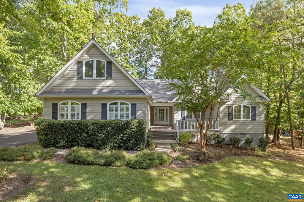 Photo of 15 Out Of Bounds Rd, PALMYRA, VA 22963 (MLS # 669729)