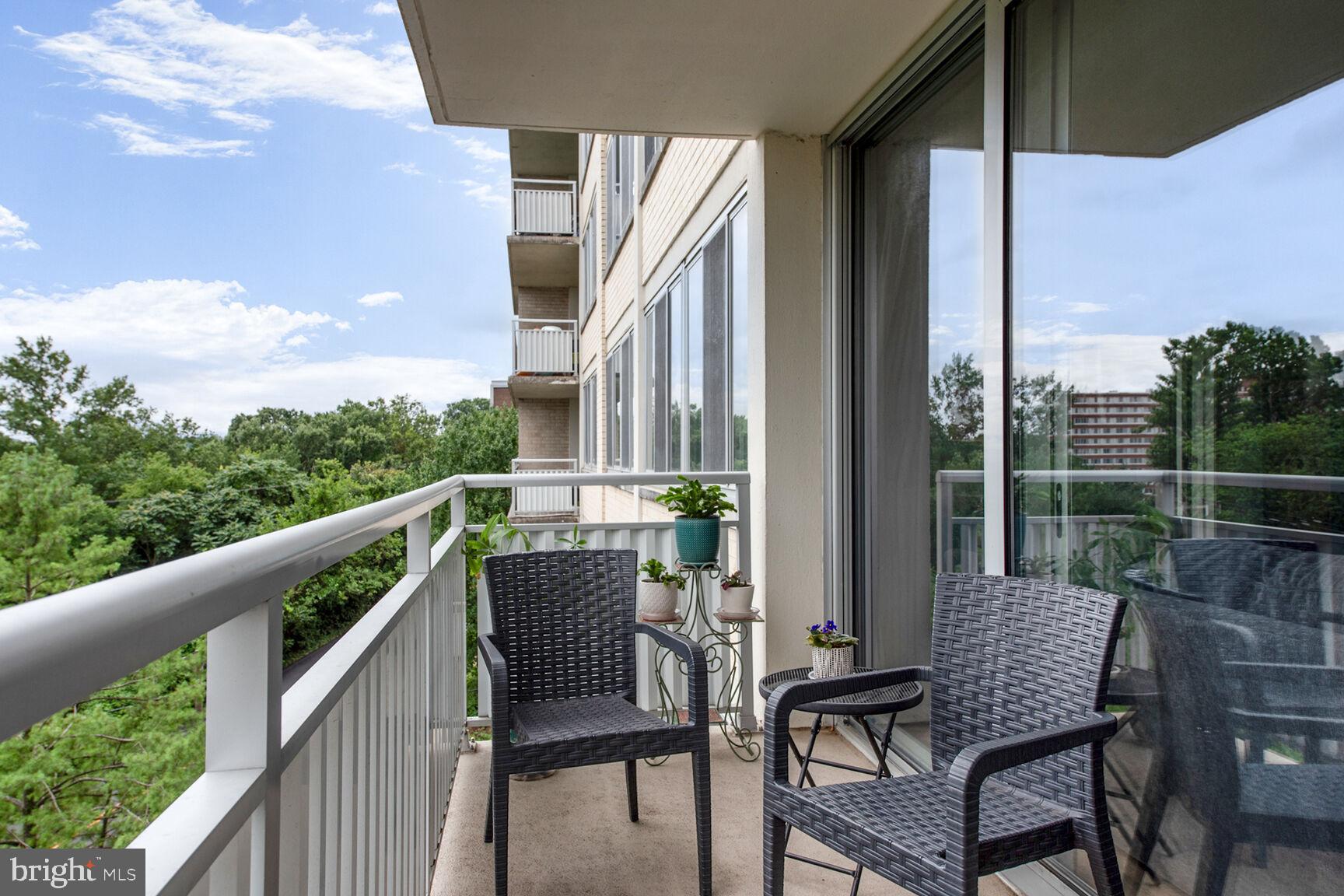 RIDGE HOUSE CONDOMINIUM - Residential