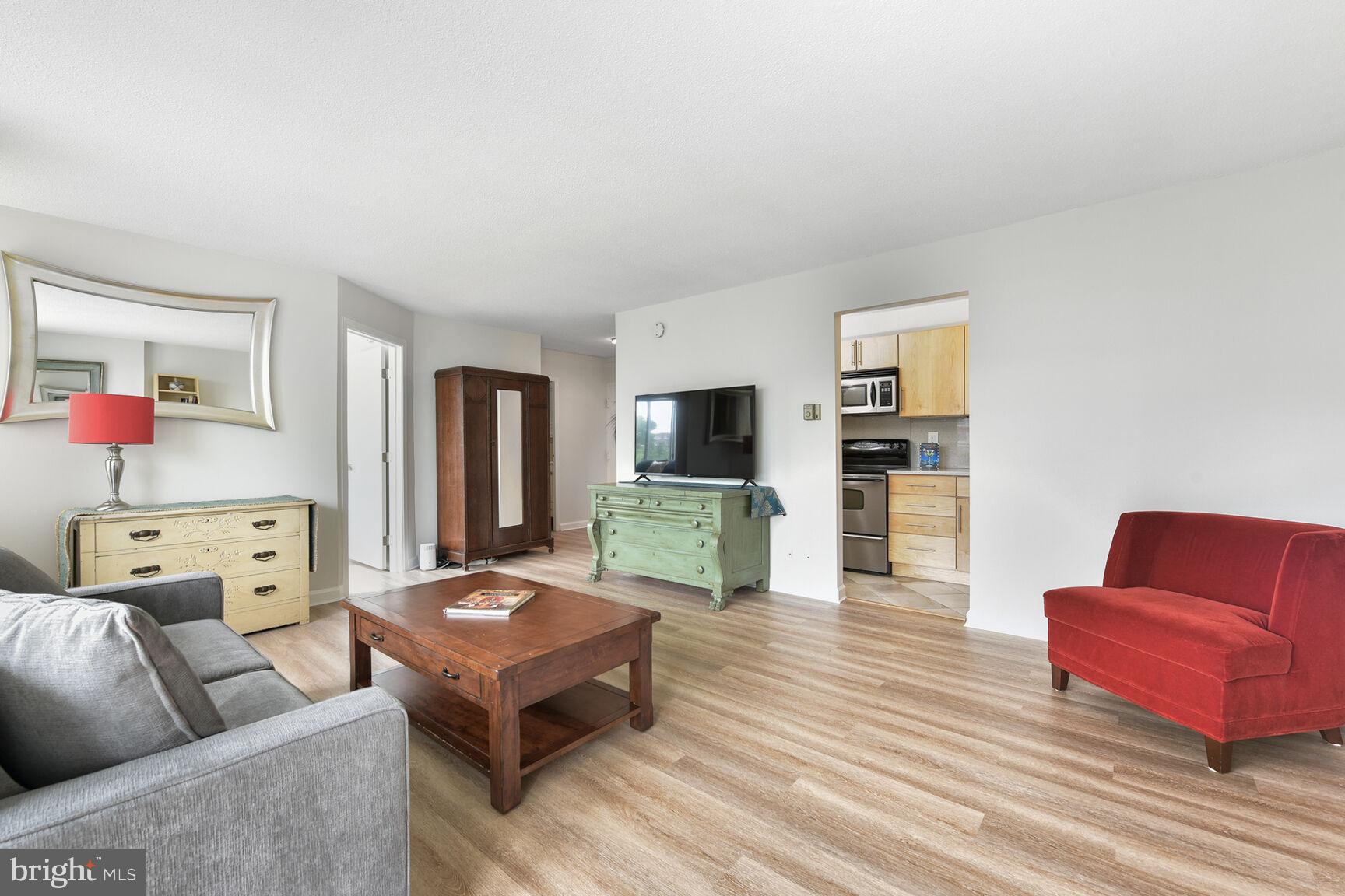 RIDGE HOUSE CONDOMINIUM - Residential