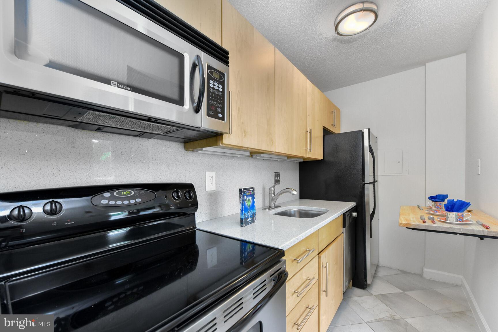 RIDGE HOUSE CONDOMINIUM - Residential