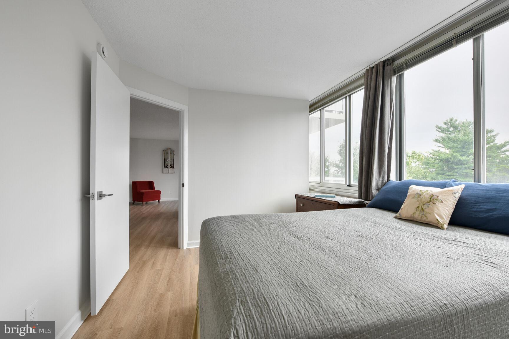 RIDGE HOUSE CONDOMINIUM - Residential