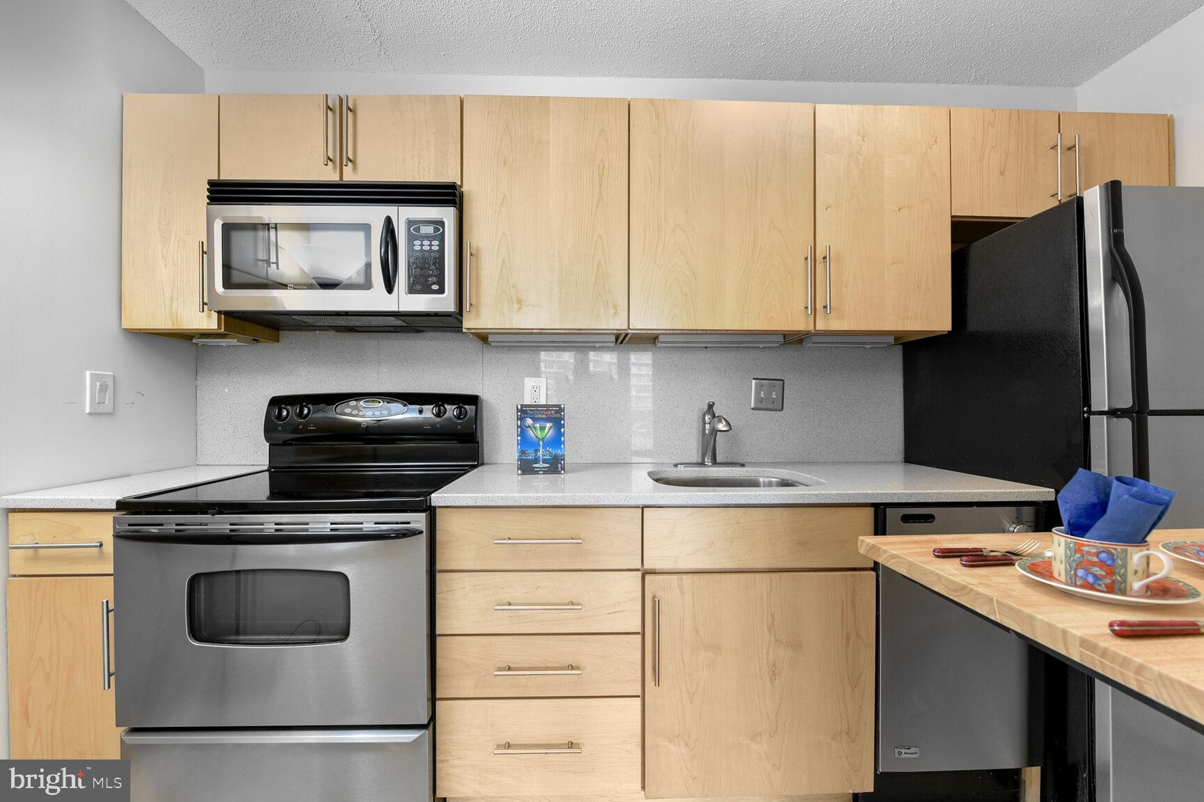 RIDGE HOUSE CONDOMINIUM - Residential