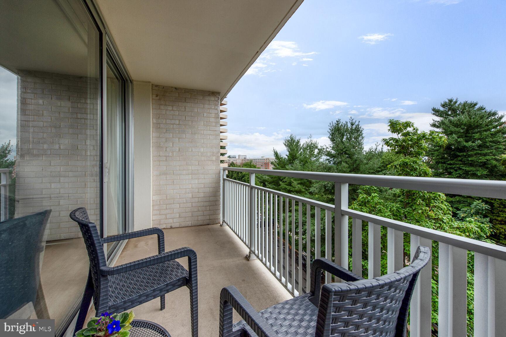 RIDGE HOUSE CONDOMINIUM - Residential