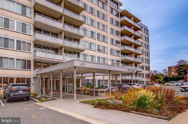 1301 S ARLINGTON RIDGE ROAD 404