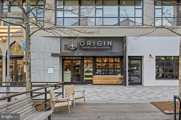 RIDGE HOUSE CONDOMINIUM - Residential