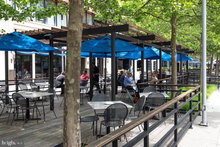 RIDGE HOUSE CONDOMINIUM - Residential