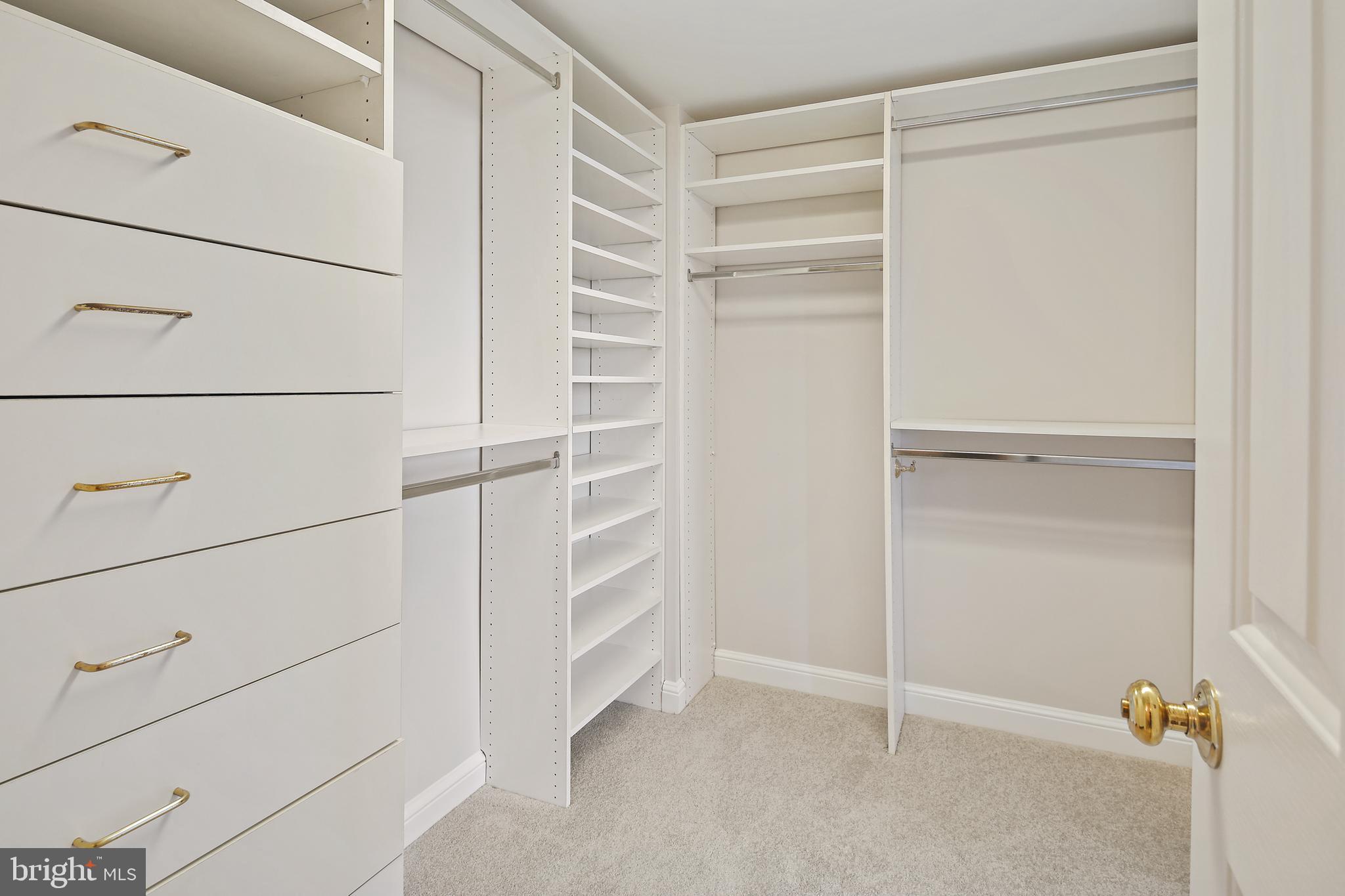 GROSVENOR PARK - Residential