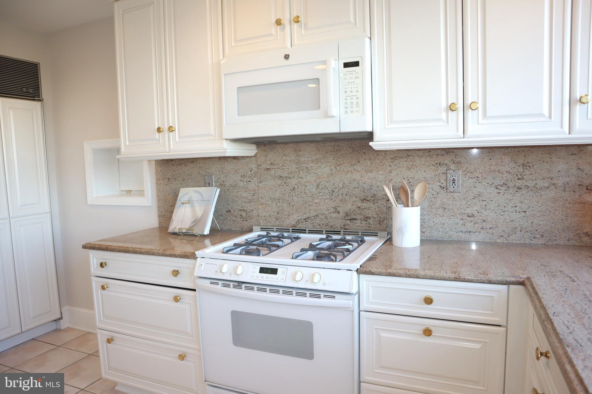 GROSVENOR PARK - Residential