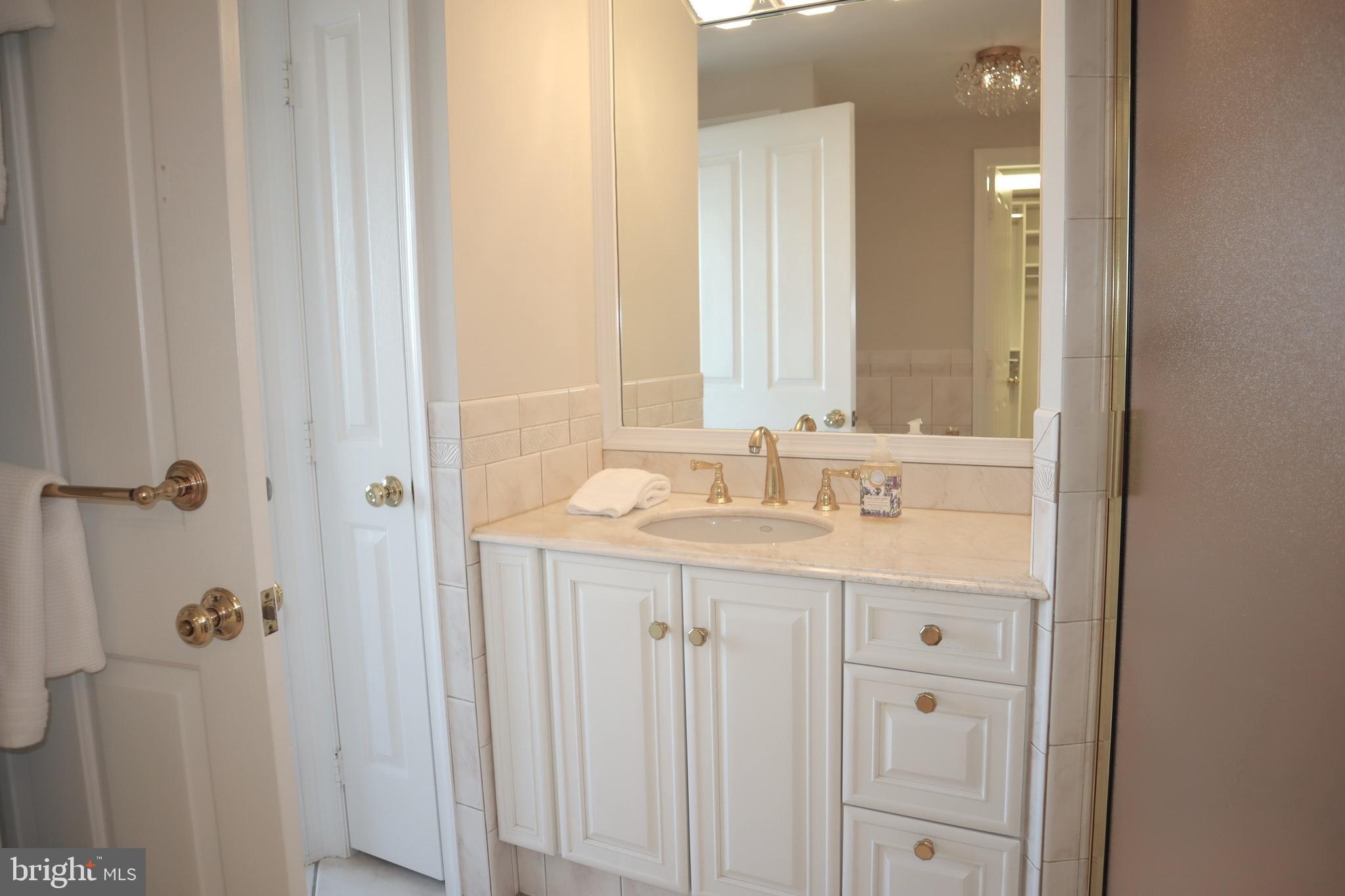 GROSVENOR PARK - Residential