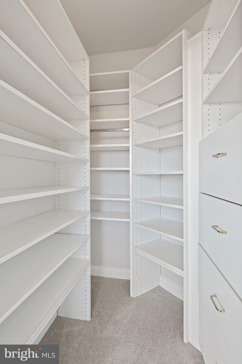 GROSVENOR PARK - Residential