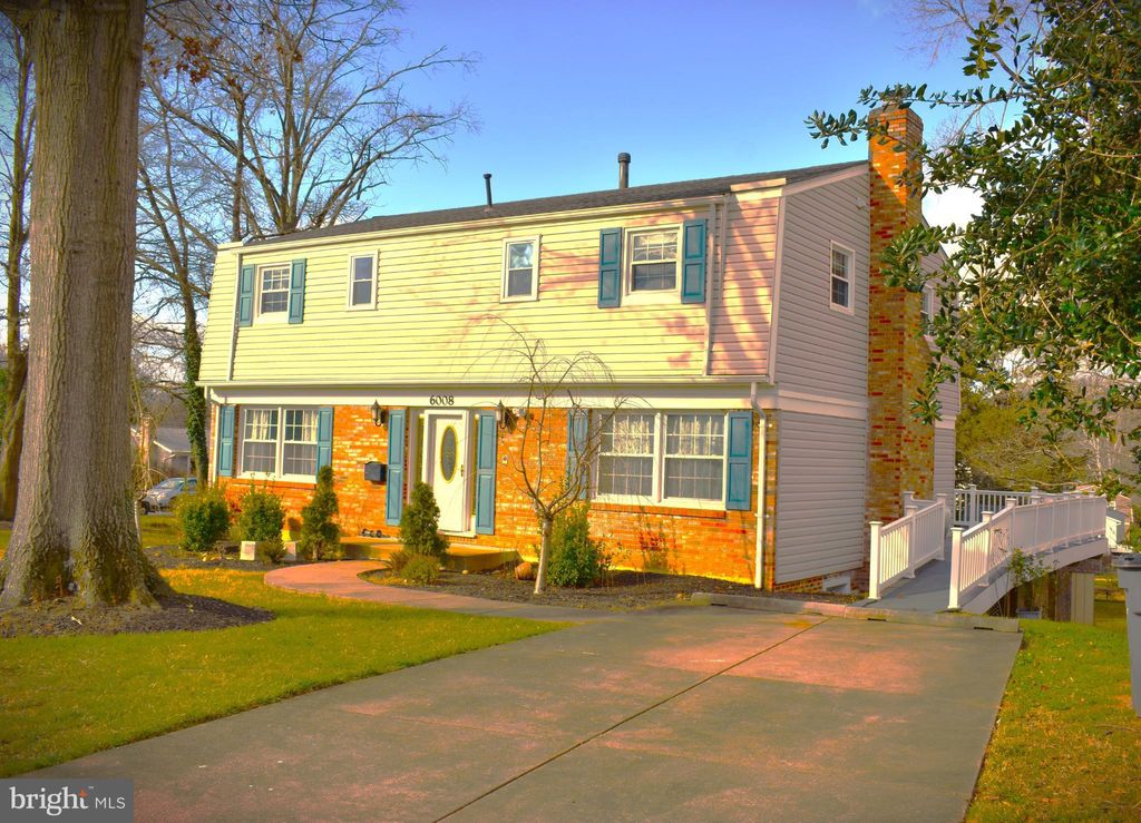 Photo of 6008 Dewey Drive, ALEXANDRIA, VA 22310 (MLS # VAFX2275592)