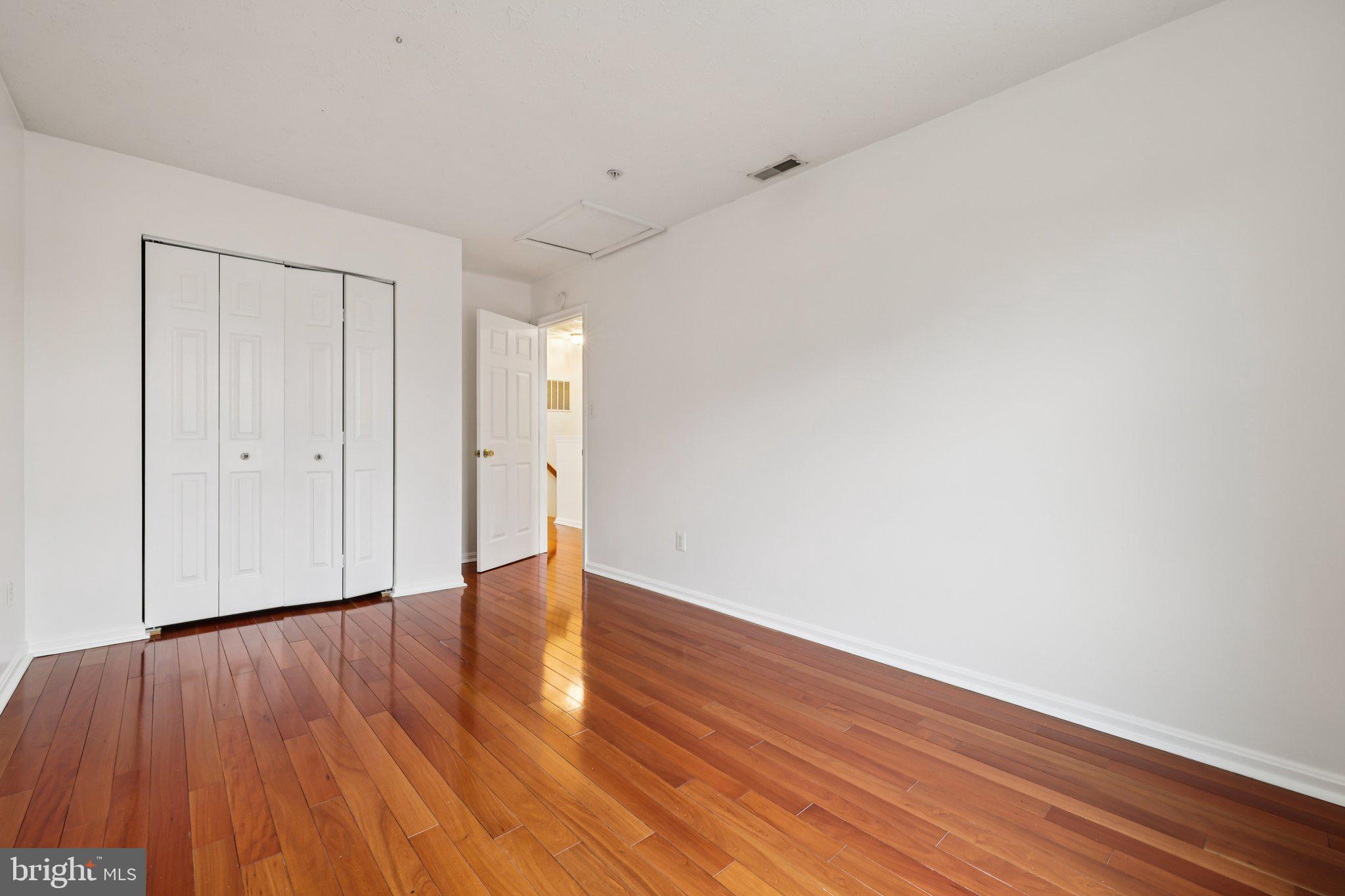 REISTERSTOWN VILLAGE - Residential