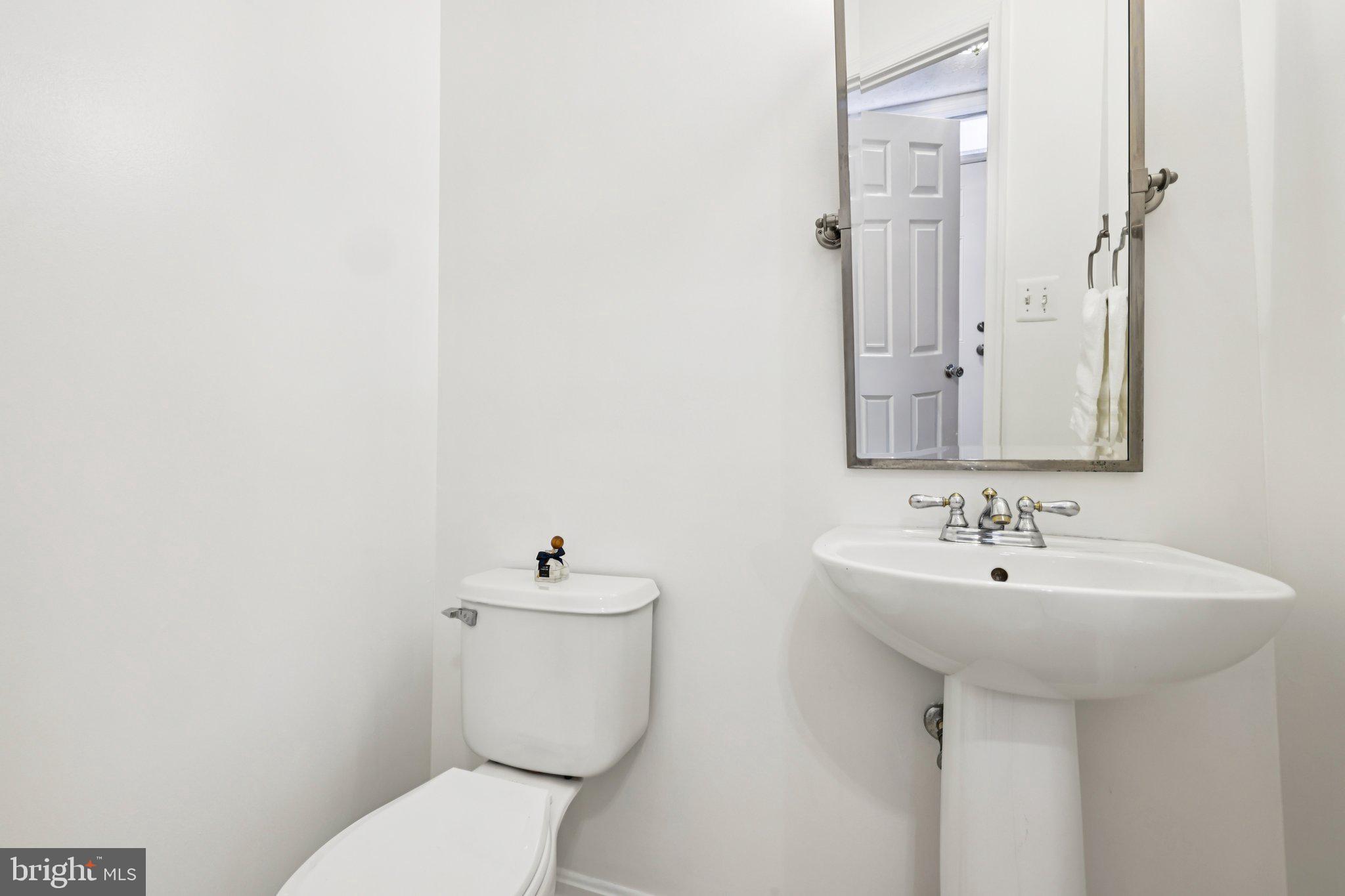 REISTERSTOWN VILLAGE - Residential