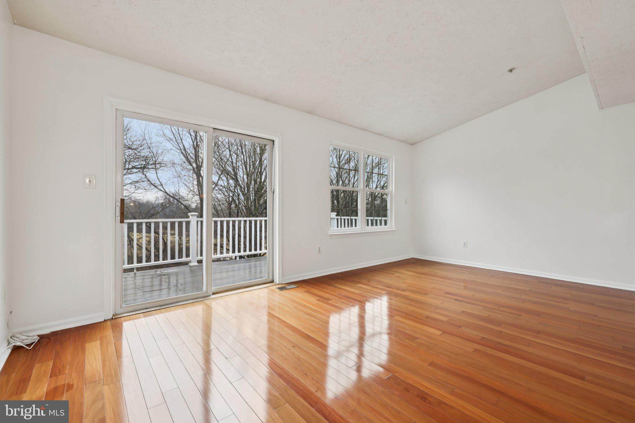 REISTERSTOWN VILLAGE - Residential