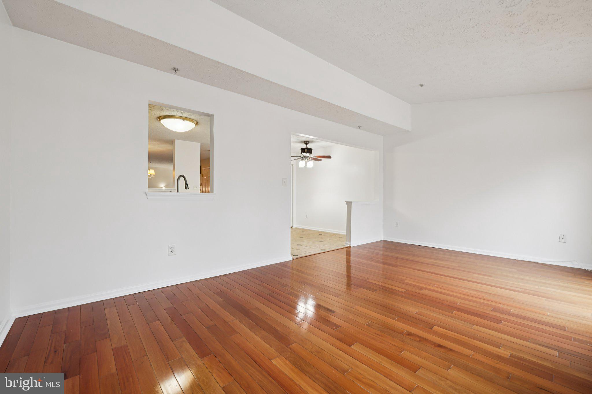 REISTERSTOWN VILLAGE - Residential