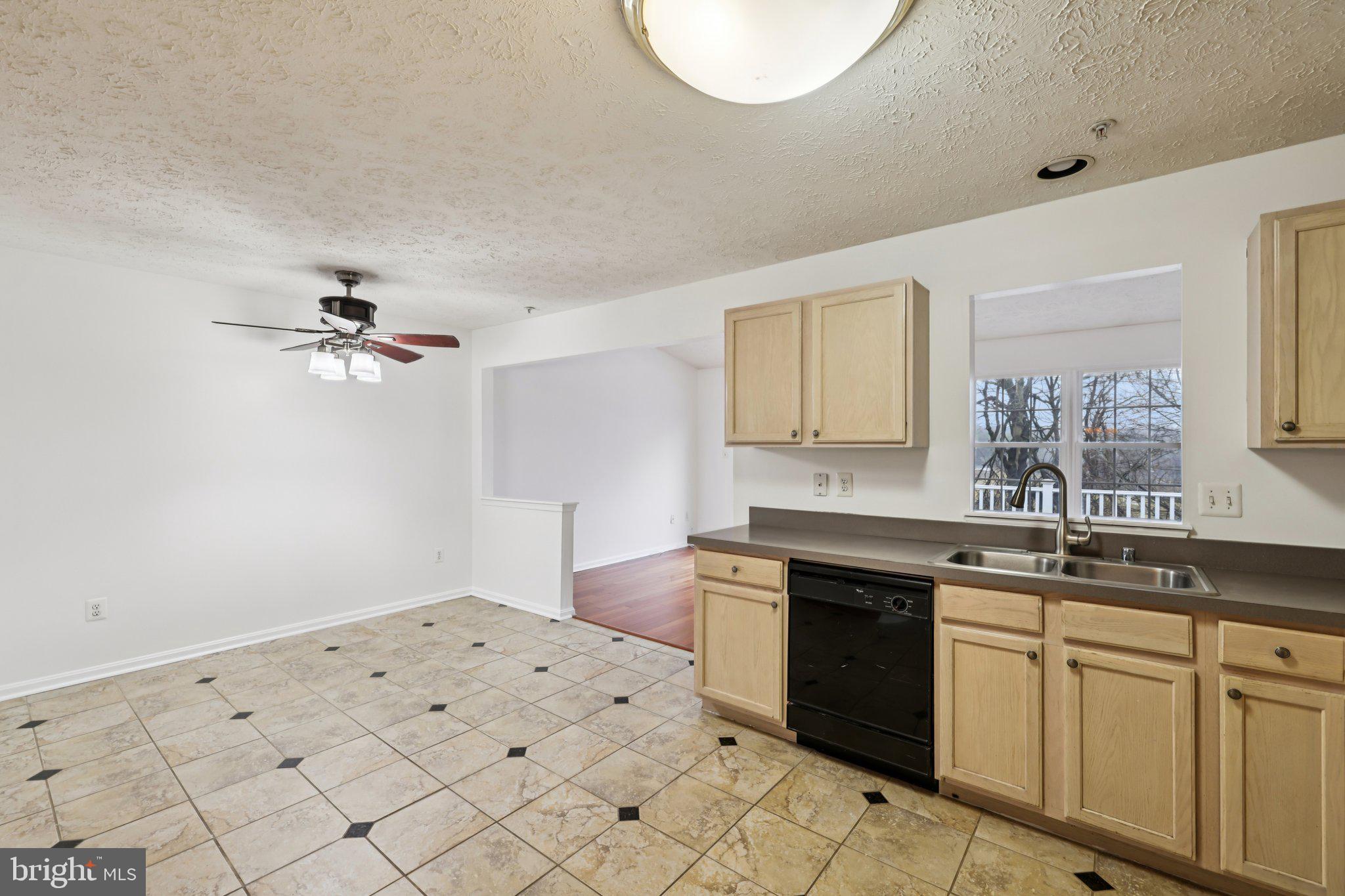 REISTERSTOWN VILLAGE - Residential