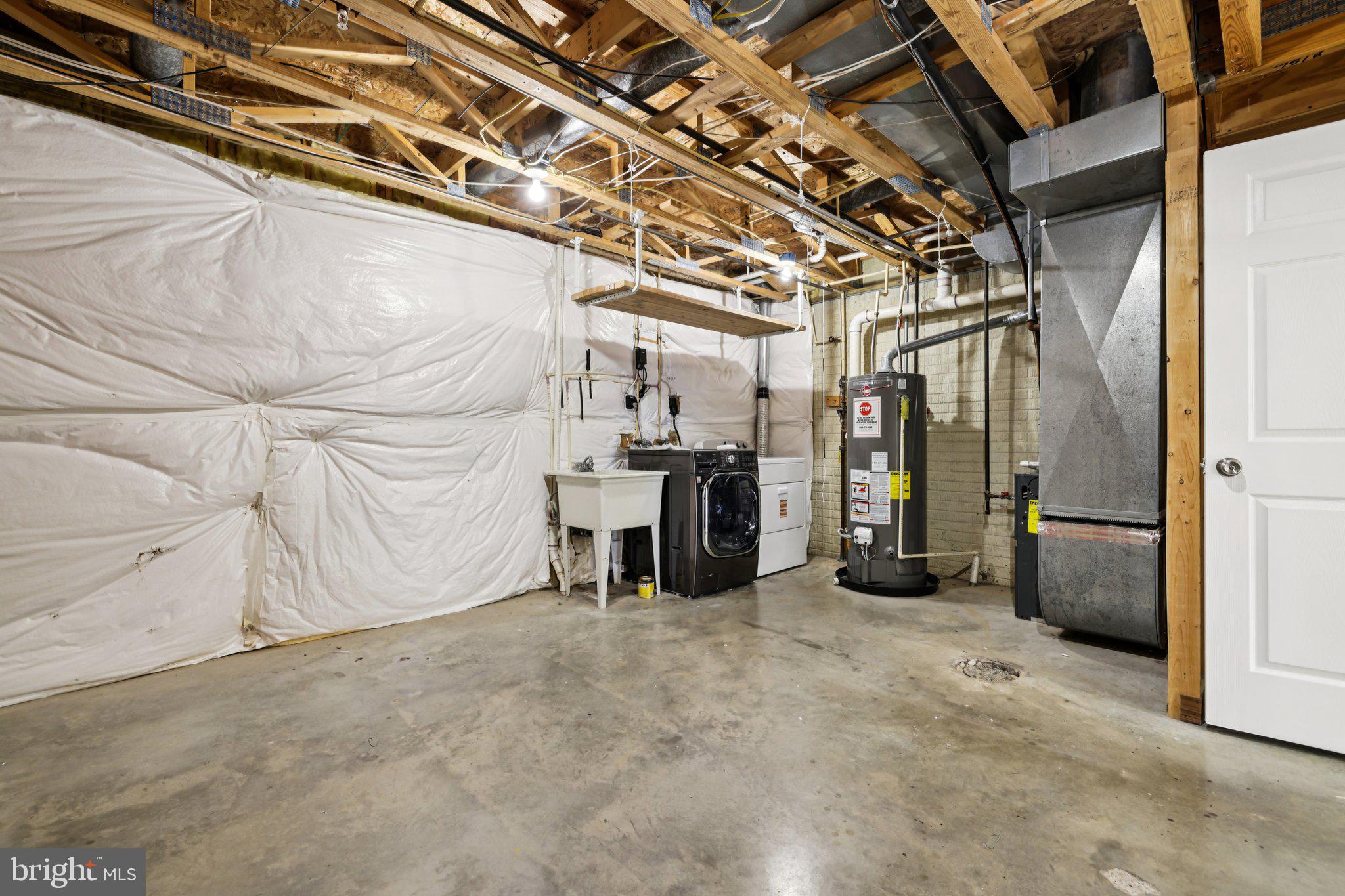 REISTERSTOWN VILLAGE - Residential