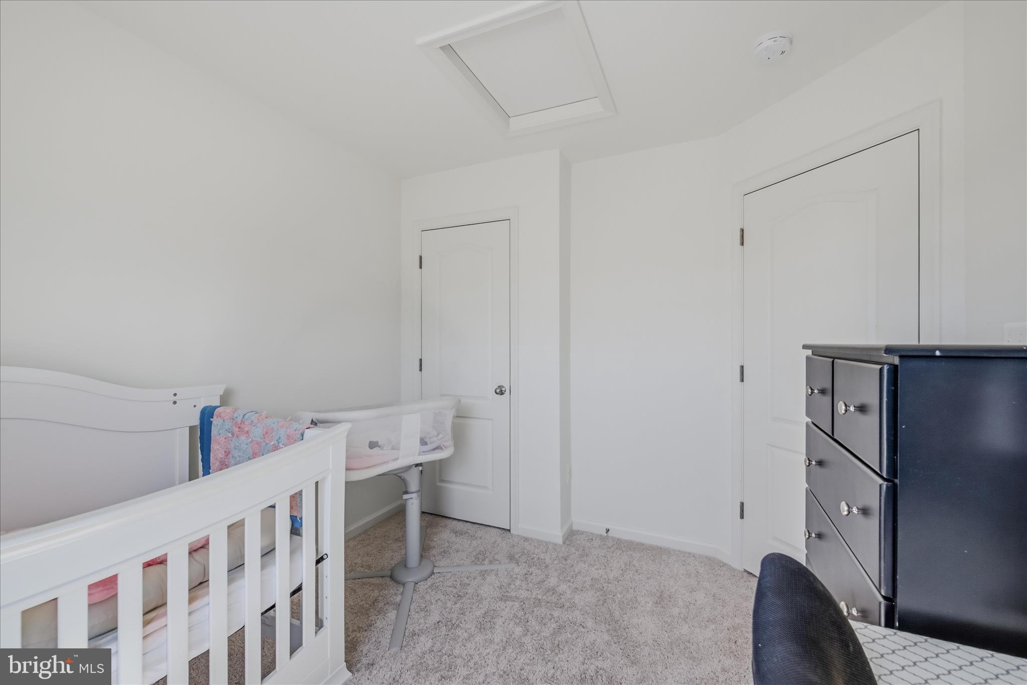 WHISPERING PINES - Residential