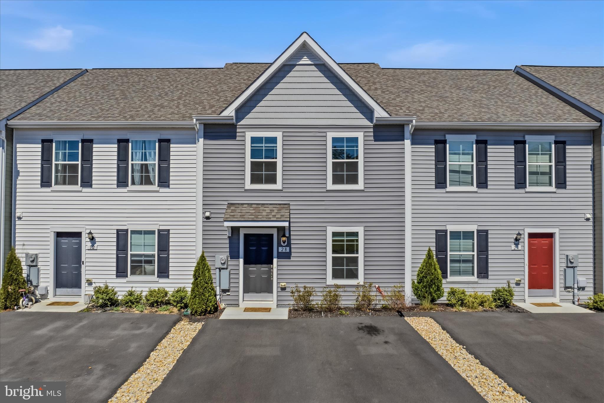 WHISPERING PINES - Residential