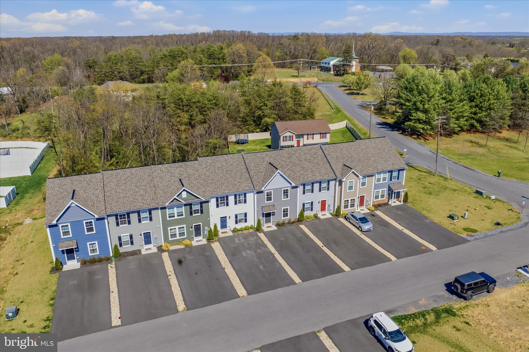 WHISPERING PINES - Residential