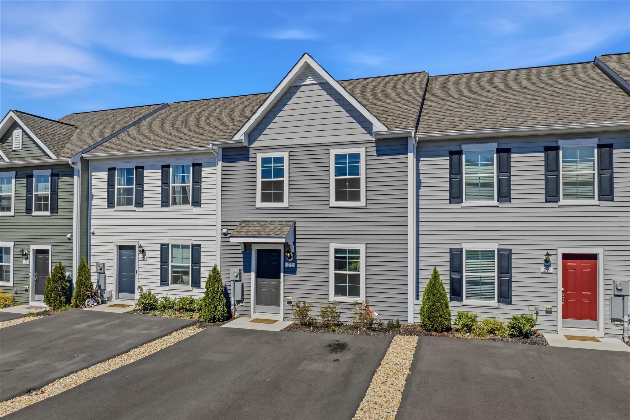 WHISPERING PINES - Residential