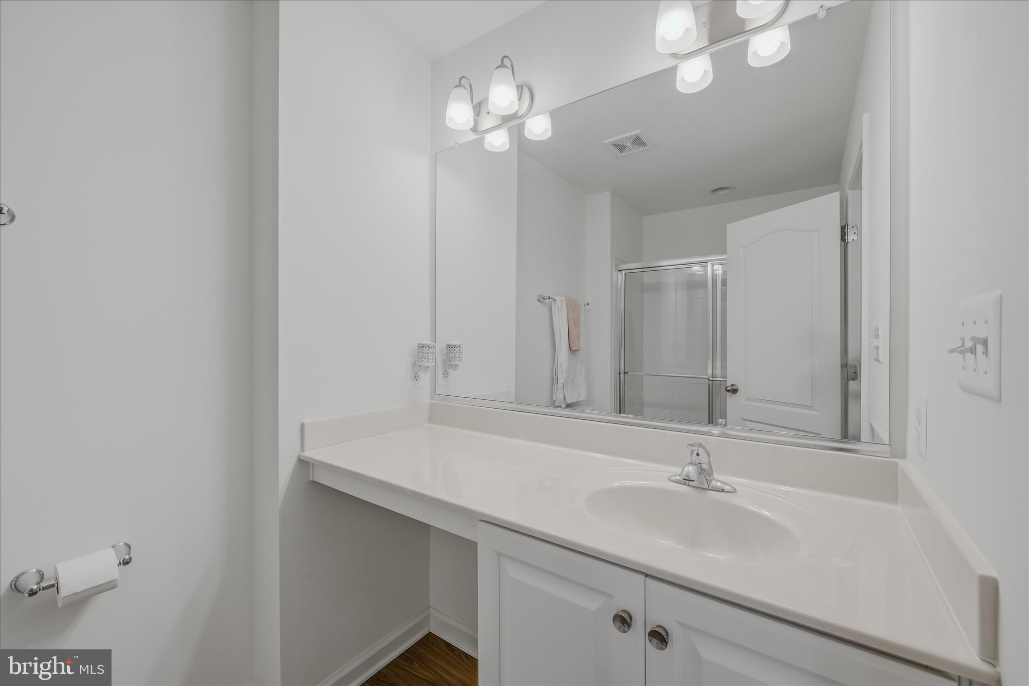 WHISPERING PINES - Residential